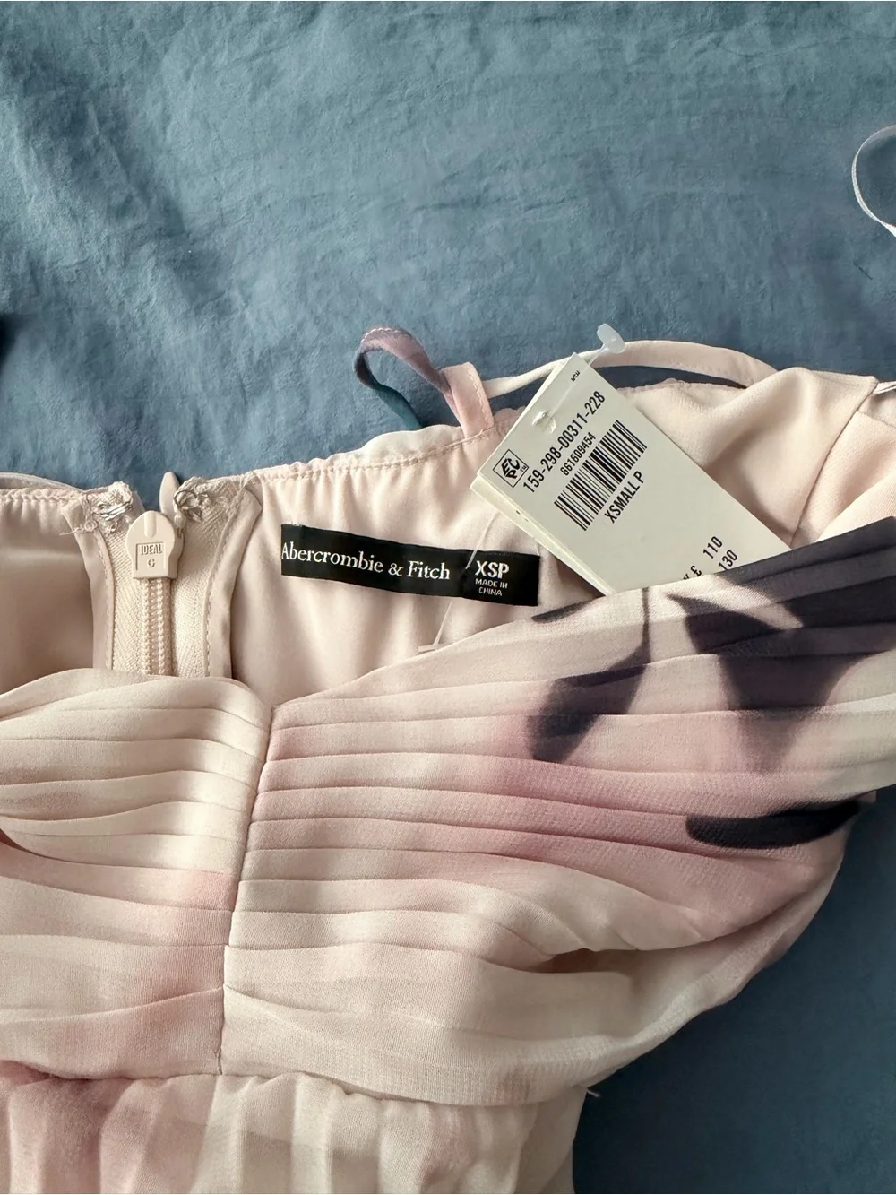 ✨(NWT) The A&F Giselle Babydoll Maxi Dress - XS Petite
